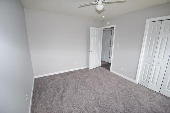 Building Photo - 3 Bedroom 2 Bath Pet Friendly Home For Rent!