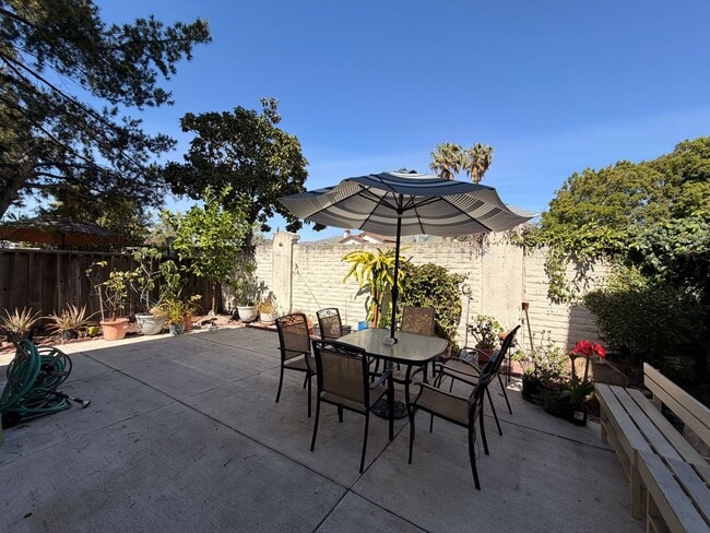 Building Photo - $4,600 | 4 Bed 2.5 Bath Available in Milpitas, CA!