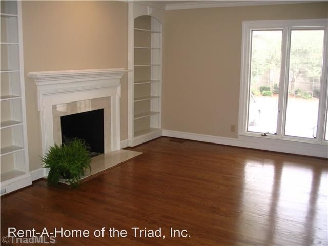 Building Photo - 3 br, 3 bath House - 7 Ramsgate Court