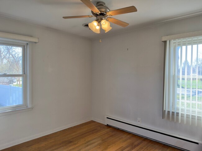 Building Photo - 1311 Theodore St