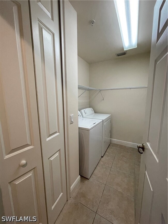 Building Photo - 2909 Tuscan Dr