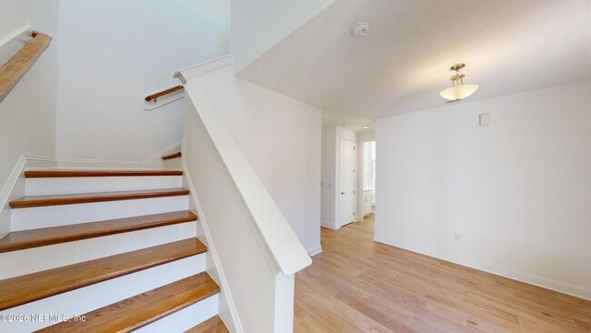 Building Photo - 156 Latham Dr