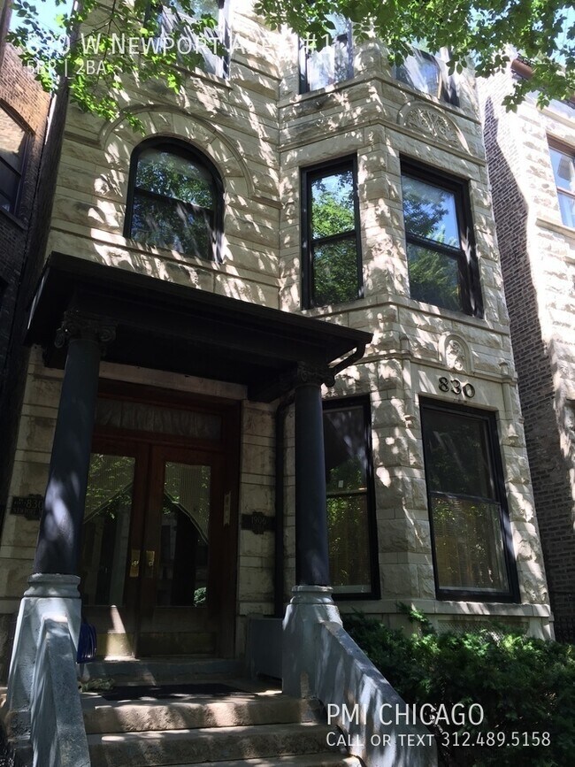 Building Photo - 830 W Newport Ave