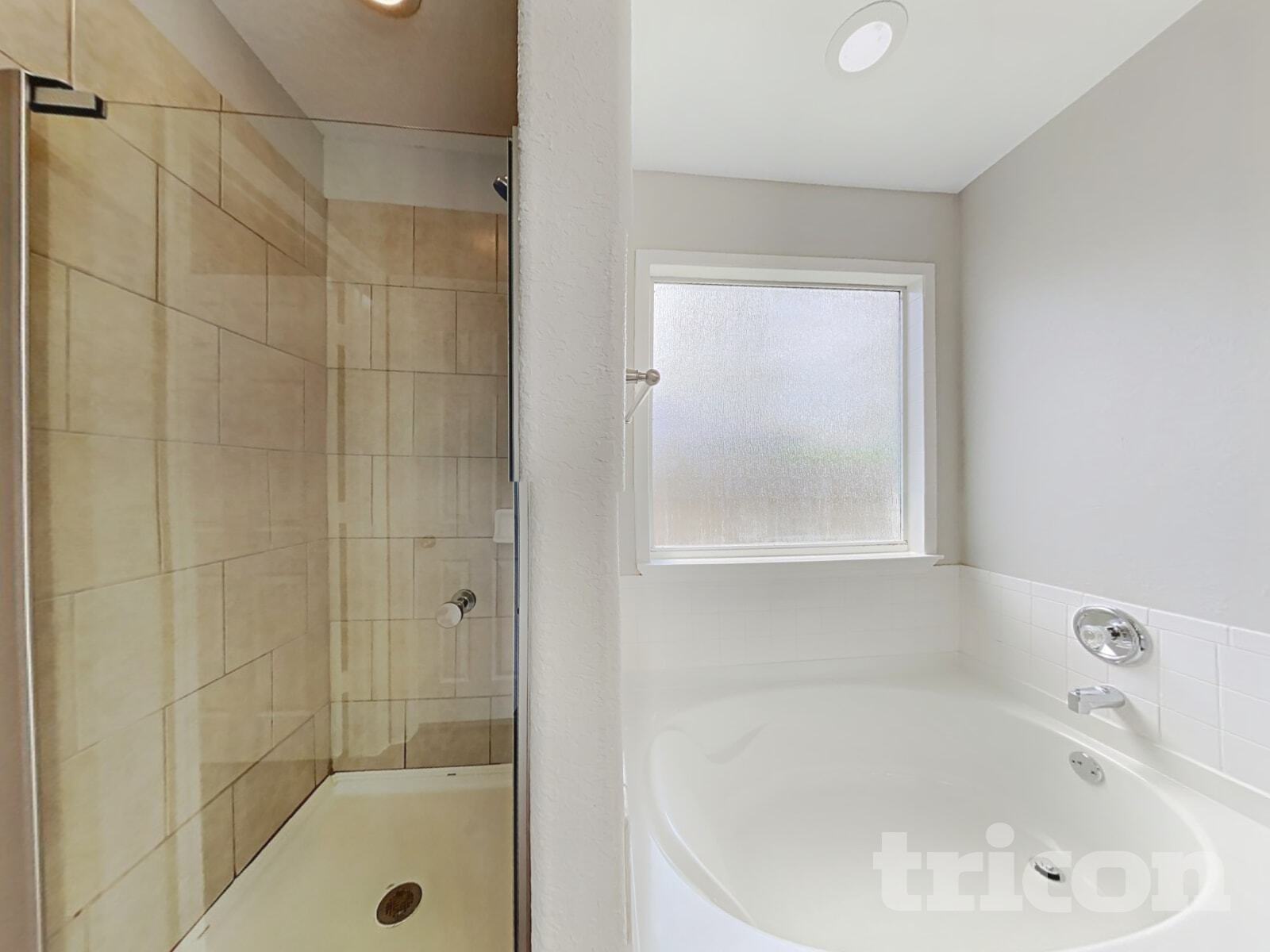 Building Photo - 220 Kellyn Ct