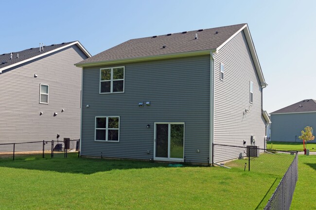 Building Photo - 3858 Heath Ave N