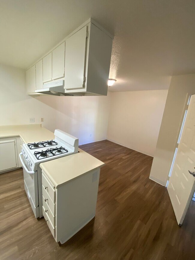 Interior Photo - 4922 Vir Mar St.