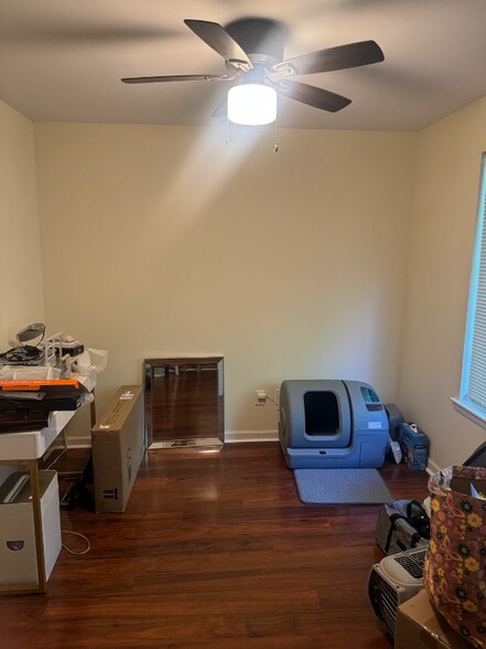 Building Photo - 4412B Aberdeen Dr