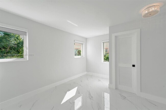 Building Photo - 4717 Alton Rd