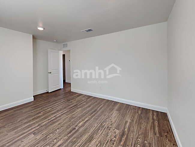 Building Photo - 704 Sienna Rising Drive
