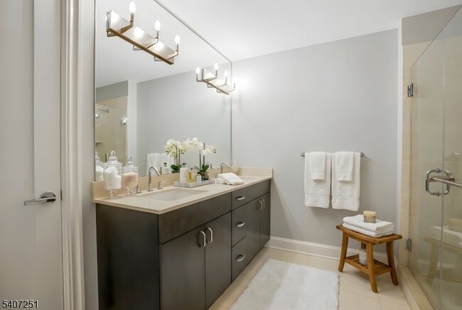 Building Photo - 40 W Park Pl