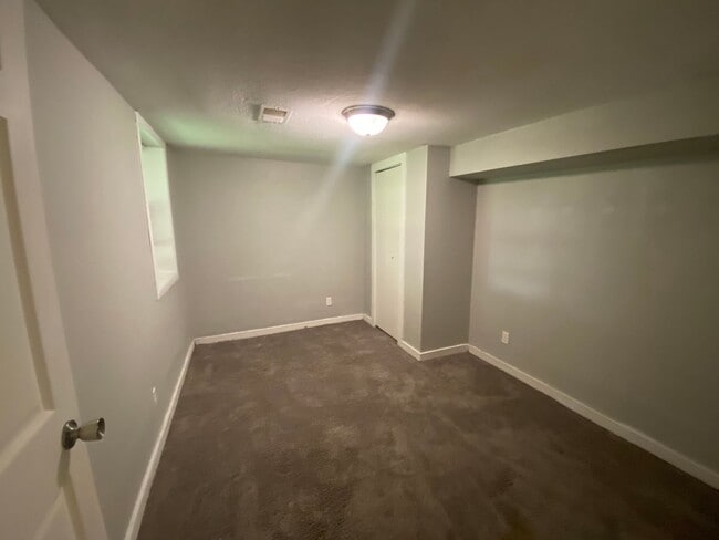 Building Photo - 2 bed house in Davenport