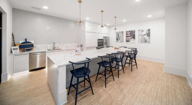 Building Photo - 8890 Founders Square Dr