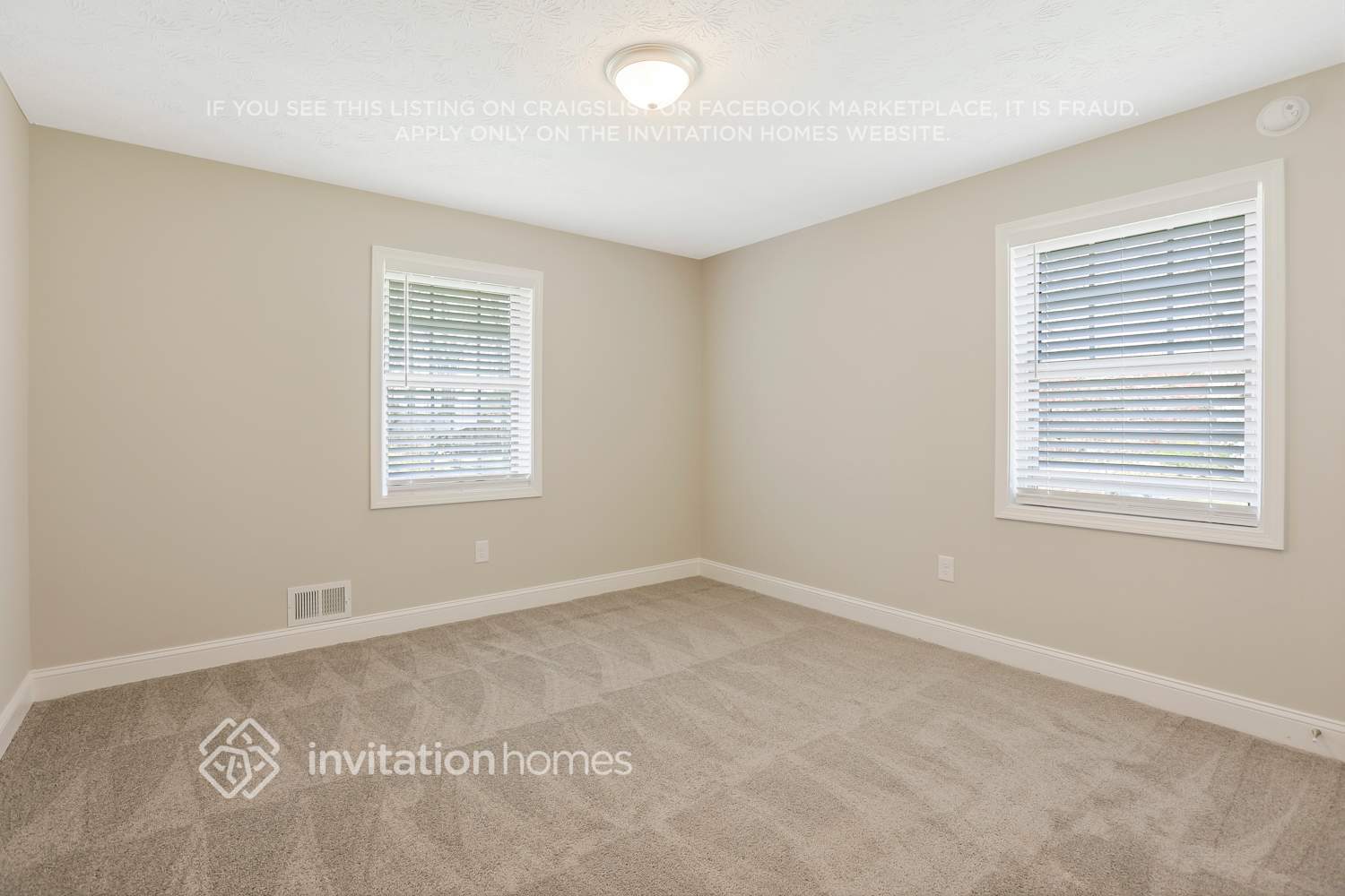 Building Photo - 70 Hickory Dr