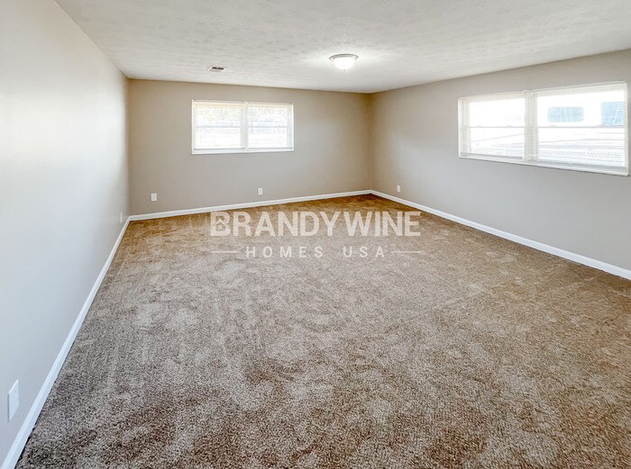 Building Photo - 7671 Vale Dr