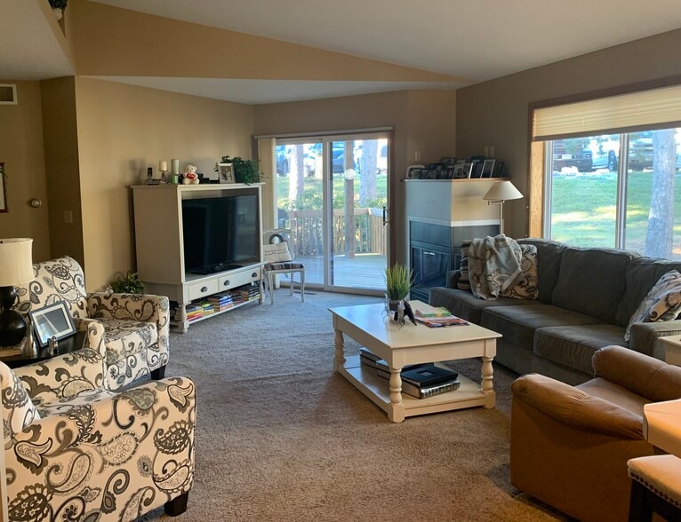 Building Photo - 573 Timber Creek Cir