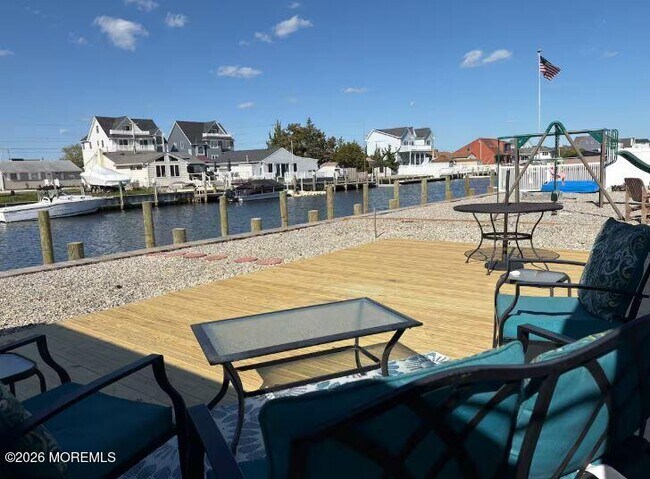 Building Photo - 3416 Maritime Dr