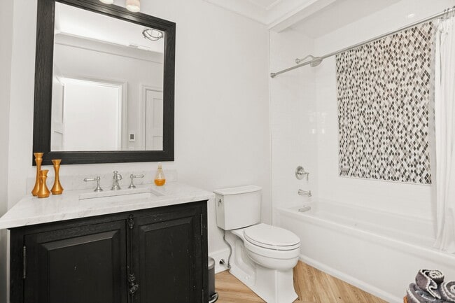 Building Photo - 4 Vani Ct