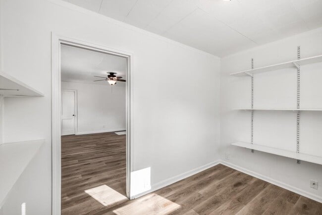Building Photo - 1801 Crestridge Dr SE