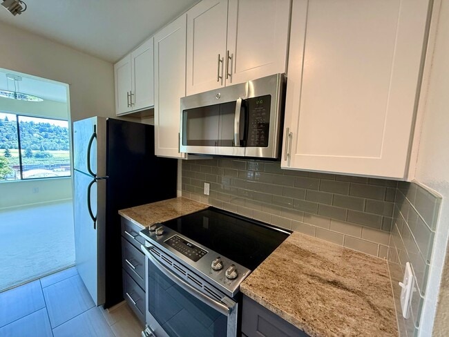 Building Photo - Holly Terrace Condominiums - Magnolia