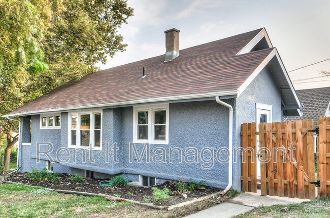 Building Photo - 4389 Mason St