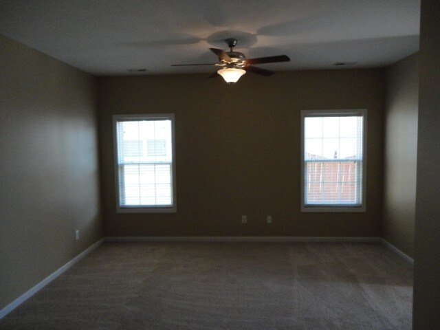 Building Photo - 6878 Coopers Hawk Trl