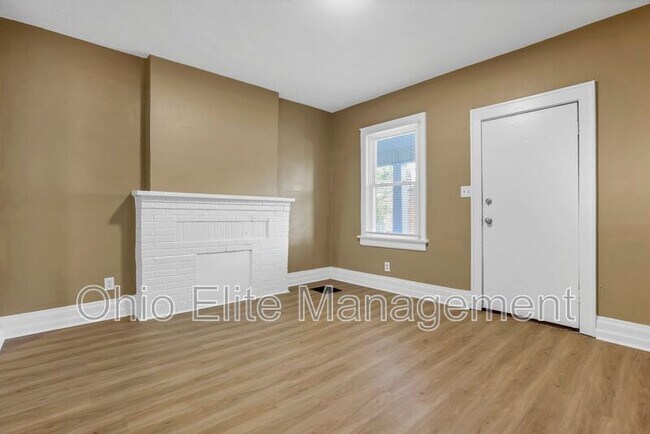 Building Photo - 2545 Sullivant Ave