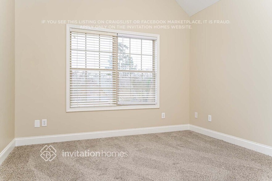 Building Photo - 113 Pristine Dr