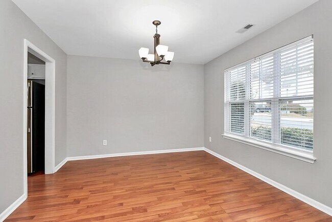 Building Photo - Charming 3BD/2.5BA Home in Matthews, NC!