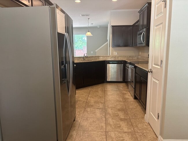 Building Photo - Beautiful 2-Story Townhome in Battaglia Subdivision, St. Cloud, FL