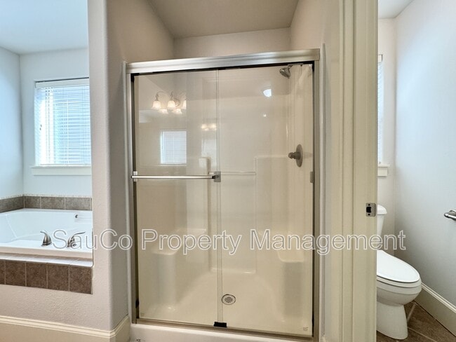 Building Photo - 11347 NW Kimble Ct