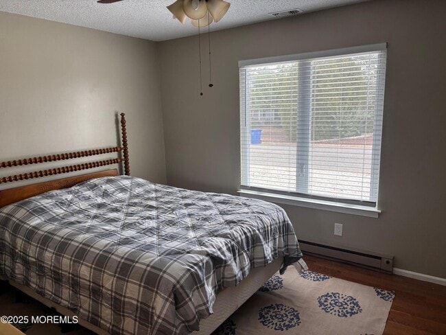 Building Photo - 156 Rodman Dr