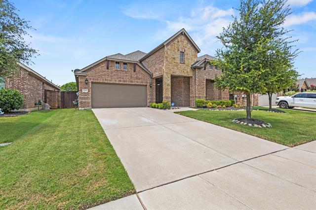 Building Photo - 3206 Woodford Dr