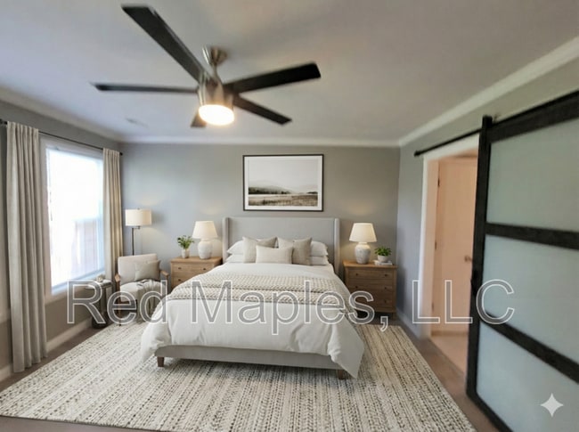 Building Photo - 332 Villa Dr