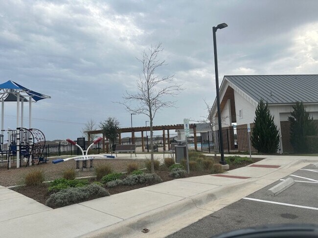 Building Photo - 1353 Goforth Rd