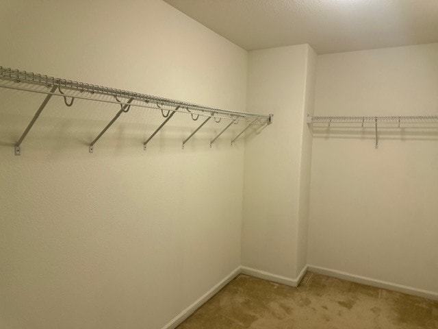 Building Photo - 4 bedroom 2.5 baths: formal living/dining