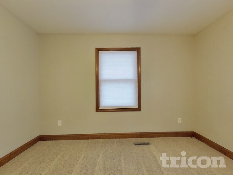 Building Photo - 3909 NW 74th St