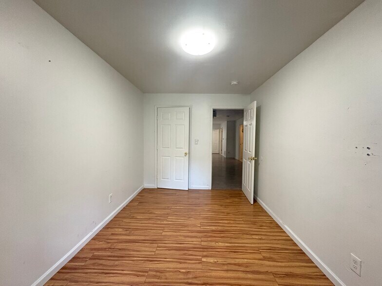 Unit G - 60 Stegman St