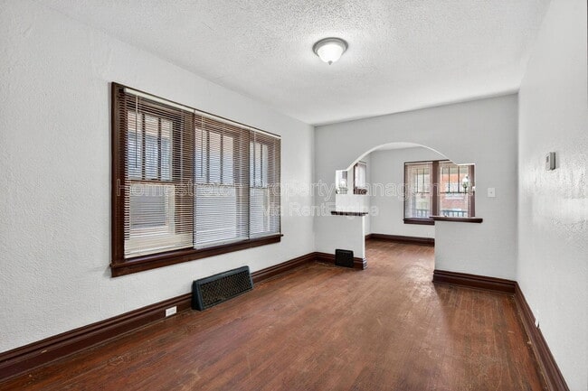 Building Photo - 5944 Thekla Ave