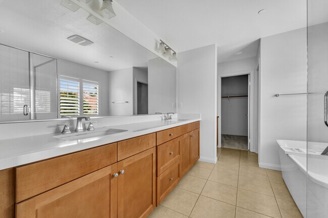 Building Photo - 251 Santa Susana Rd