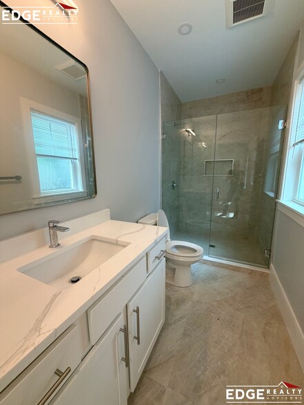 Building Photo - 58 Holton St