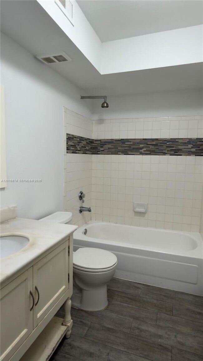 Building Photo - 2445 NW 33rd St