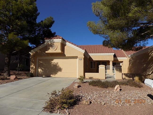 Building Photo - 55+ Age Qualified Community! Sun City Summerlin!!