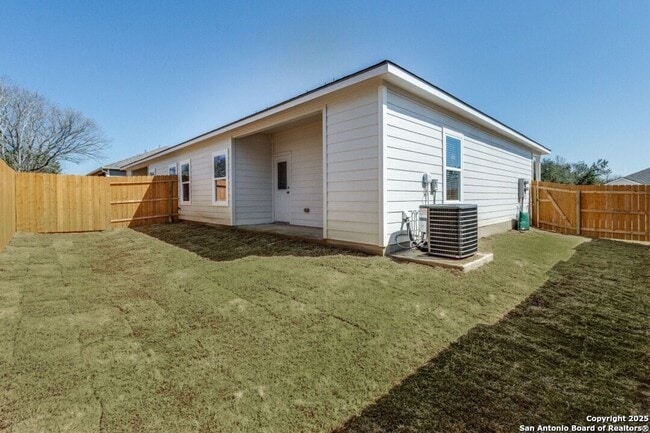 Building Photo - 431 Trefger St