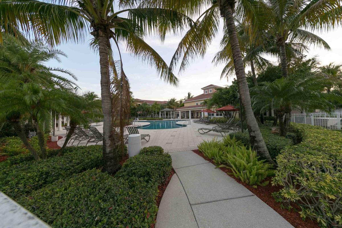 Building Photo - 6510 Emerald Dunes Dr