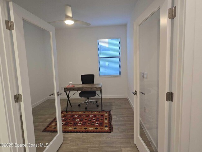 Building Photo - 3055 Dampier Dr