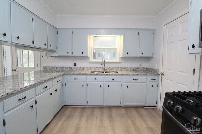 Building Photo - 6500 Antietam Dr