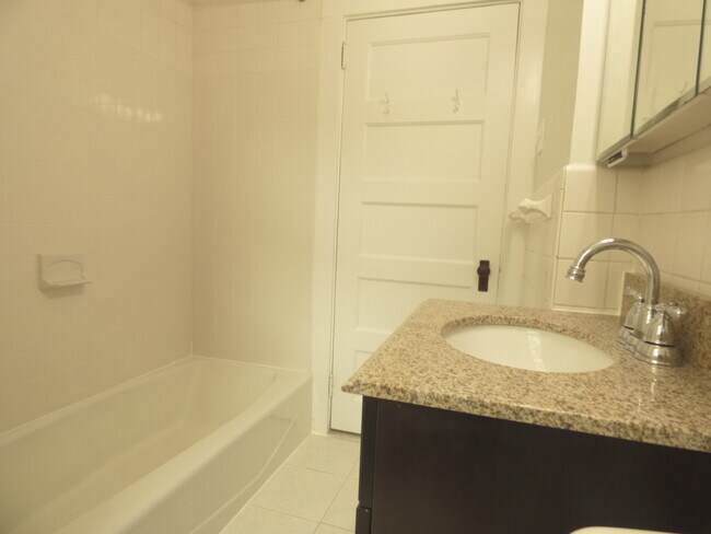 Bathroom - 70 Prospect St