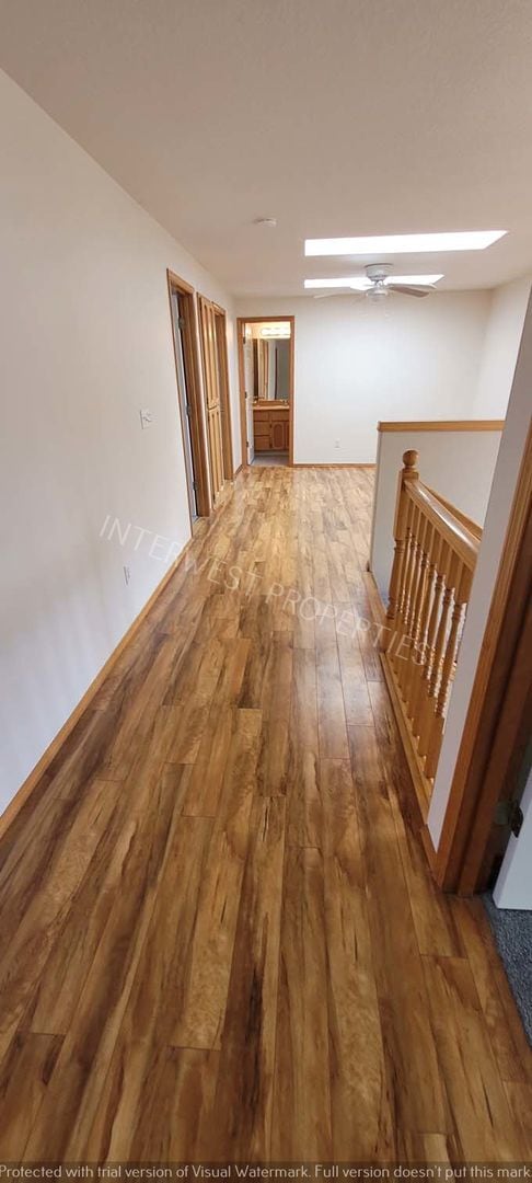 Building Photo - Spacious & Beautiful 4 bd 2.5 ba, 2 Story Battle Ground Home w/ A/C, Fireplace & so much More!