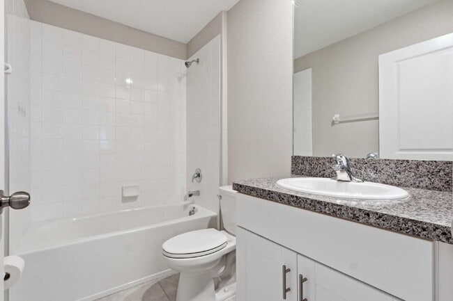 Building Photo - 7023 Samuel Ivy Dr
