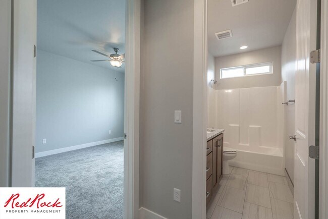 Building Photo - Beautiful 4-Bedroom 2.5 Bath with a 3 Car ...